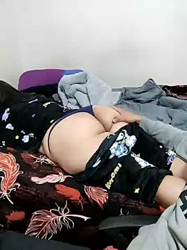 Snapshot of Angiee2001 chatting on 11, 1, 2025 Angiee2001 online show from 11, 1, 2025