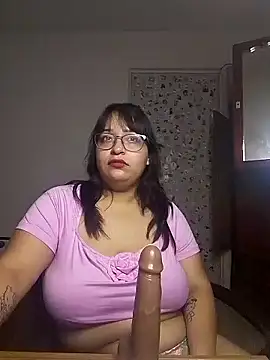 Snapshot of Angiee2001 chatting on 19, 1, 2025 Angiee2001 online show from 19, 1, 2025