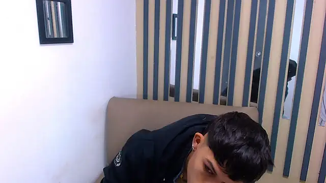 Levis Montes online show from 4, 1, 2025