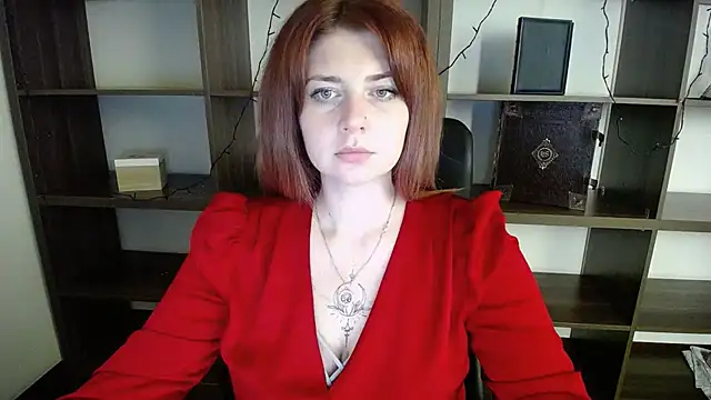 Snapshot of Lizzy_Love chatting on 12, 12, 2024 Lizzy Love online show from 12, 12, 2024