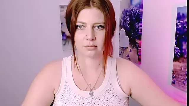 Snapshot of Lizzy_Love chatting on 30, 11, 2025 Lizzy Love online show from 30, 11, 2025