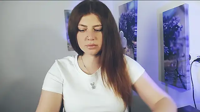 Snapshot of Lizzy_Love chatting on 6, 6, 2026 Lizzy Love online show from 6, 6, 2026