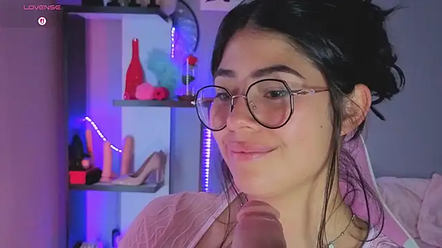 LoaLuxury online show from 27, 2, 2026