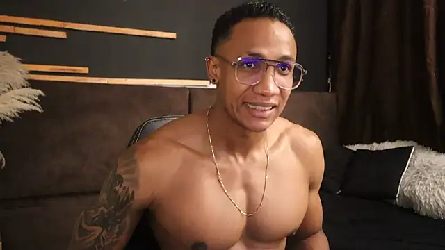 Snapshot of Logan_Varela chatting on 13, 1, 2025 Logan Varela online show from 13, 1, 2025