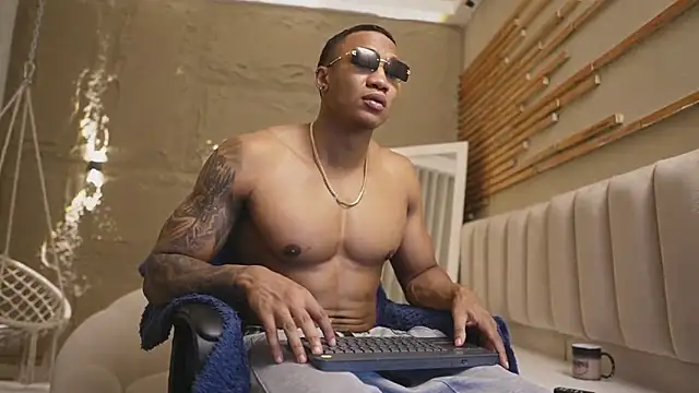 Logan Varela online show from 23, 4, 2026