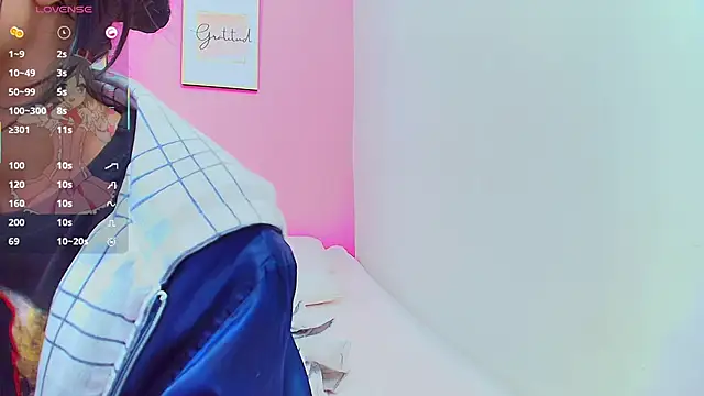 Snapshot of yourcuteneighbourr chatting on 11, 2, 2025 yourcuteneighbourr online show from 11, 2, 2025