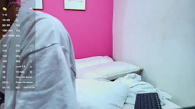 Snapshot of yourcuteneighbourr chatting on 5, 3, 2025 yourcuteneighbourr online show from 5, 3, 2025