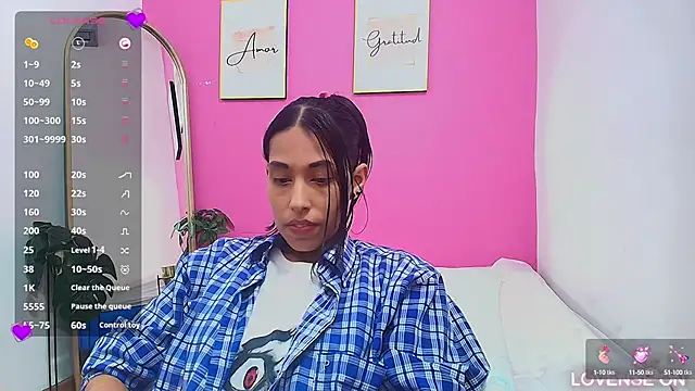 Snapshot of yourcuteneighbourr chatting on 13, 3, 2025 yourcuteneighbourr online show from 13, 3, 2025