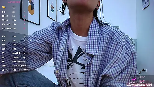 Snapshot of yourcuteneighbourr chatting on 18, 3, 2025 yourcuteneighbourr online show from 18, 3, 2025