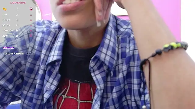 Snapshot of yourcuteneighbourr chatting on 27, 9, 2025 yourcuteneighbourr online show from 27, 9, 2025