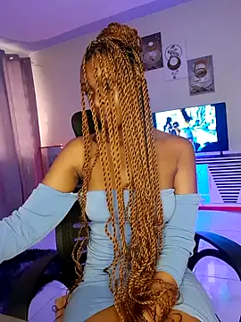 Snapshot of C-yoyo chatting on 23, 12, 2024 C-yoyo online show from 23, 12, 2024