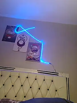 Snapshot of C-yoyo chatting on 17, 11, 2025 C-yoyo online show from 17, 11, 2025