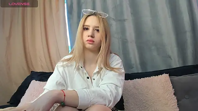 Valerie Woods online show from 24, 1, 2025