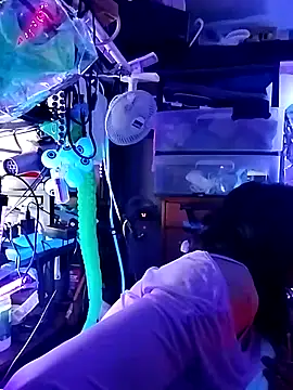 gurlnips online show from 14, 3, 2026