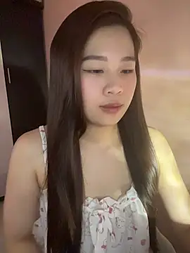 Snapshot of Bae1103 chatting on 30, 4, 2026 Bae1103 online show from 30, 4, 2026
