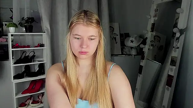 Rebecca Kelly online show from 22, 11, 2025