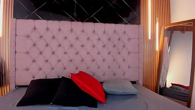 ShanellBlack online show from 27, 11, 2025