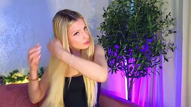 Snapshot of Grace_Gordon chatting on 9, 1, 2025 Grace Gordon online show from 9, 1, 2025