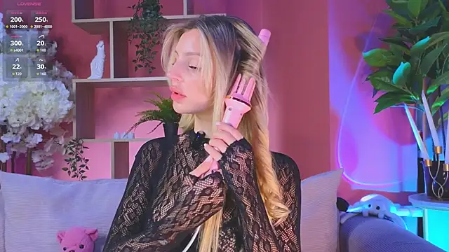 Snapshot of Grace_Gordon chatting on 27, 11, 2025 Grace Gordon online show from 27, 11, 2025