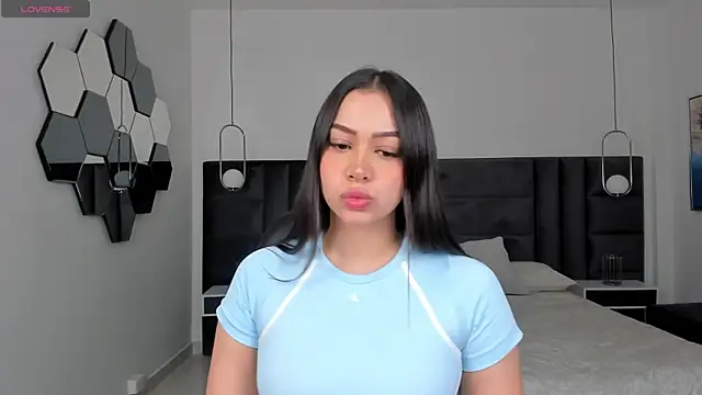 CelestePalmer  online show from 13, 4, 2026