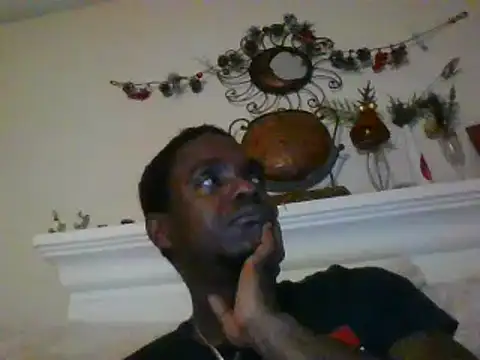 Snapshot of Hugedick0071 chatting on 9, 12, 2024 Hugedick0071 online show from 9, 12, 2024