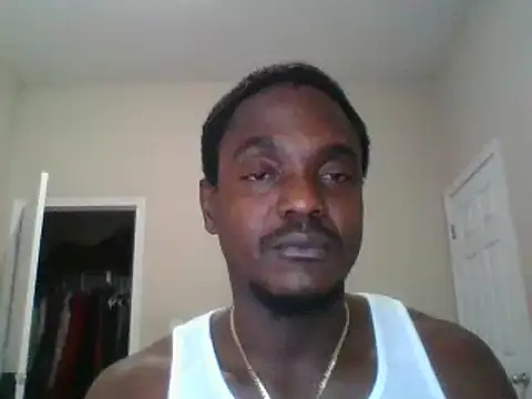 Snapshot of Hugedick0071 chatting on 20, 12, 2024 Hugedick0071 online show from 20, 12, 2024