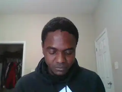 Snapshot of Hugedick0071 chatting on 5, 1, 2025 Hugedick0071 online show from 5, 1, 2025