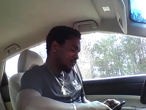 Snapshot of Hugedick0071 chatting on 5, 3, 2025 Hugedick0071 online show from 5, 3, 2025