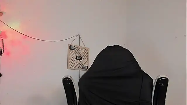 Alan hadid1 online show from 2, 3, 2025