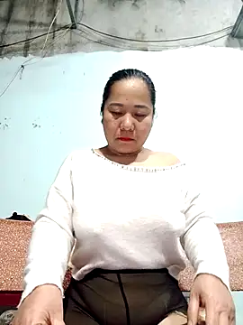 Queen 18200 online show from 12, 2, 2026