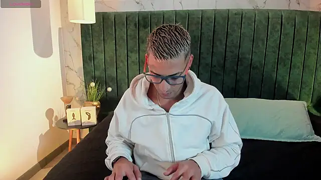 DrakeNeumann online show from 17, 4, 2026