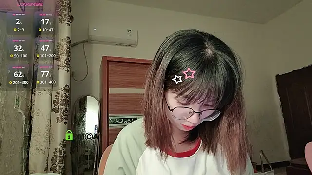 Lili 666 online show from 3, 10, 2025