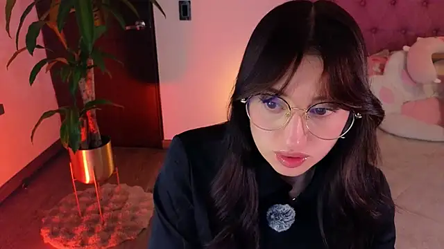 Snapshot of eimy22 chatting on 24, 1, 2025 eimy22 online show from 24, 1, 2025