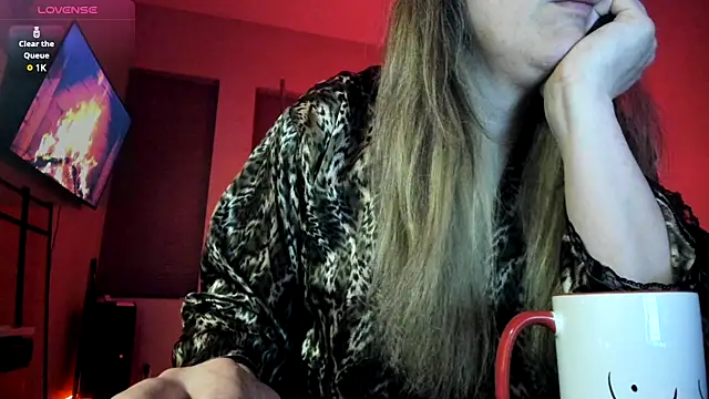 Snapshot of ImLeanneLawson chatting on 5, 3, 2025 ImLeanneLawson online show from 5, 3, 2025