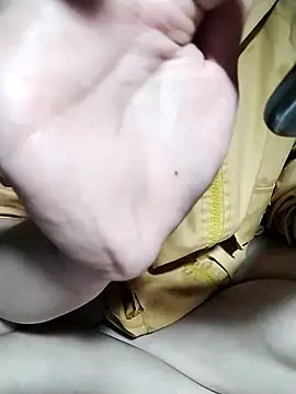 ngoclothingoc9en online show from 12, 3, 2025