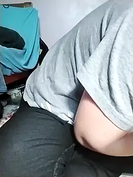 ngoclothingoc9en online show from 16, 3, 2025