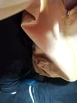 ngoclothingoc9en online show from 17, 3, 2025