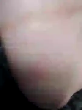 ngoclothingoc9en online show from 19, 3, 2025