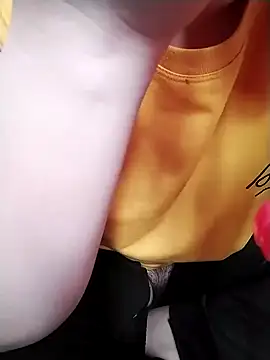 ngoclothingoc9en online show from 23, 3, 2025