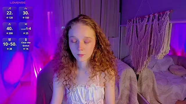 Snapshot of _Rose_Charming_ chatting on 16, 12, 2024 Rose Charming online show from 16, 12, 2024
