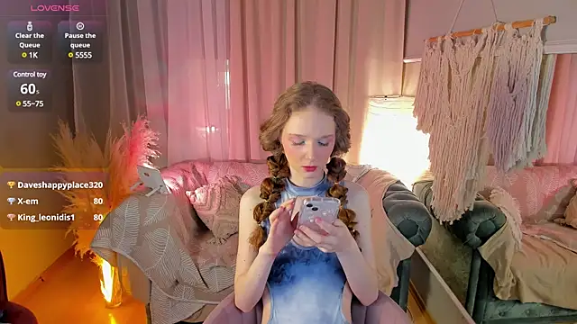 Snapshot of _Rose_Charming_ chatting on 2, 3, 2025 Rose Charming online show from 2, 3, 2025