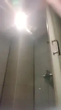 Snapshot of YuHsuant chatting on 4, 12, 2025 YuHsuant online show from 4, 12, 2025