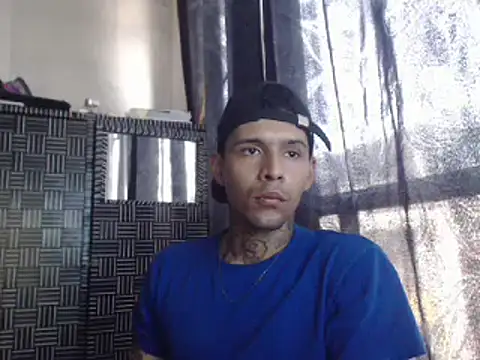 Snapshot of RickyGrey77 chatting on 13, 1, 2025 RickyGrey77 online show from 13, 1, 2025