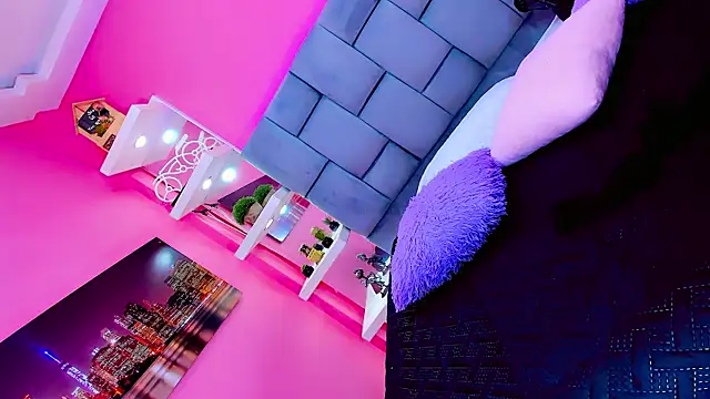 Saamanthaa11 online show from 25, 3, 2026