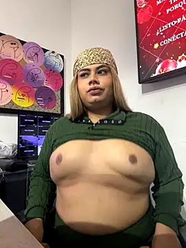 Snapshot of Tom_Silver__ chatting on 21, 11, 2025 Tom Silver online show from 21, 11, 2025