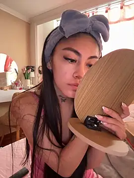 Effy Bonny online show from 5, 11, 2025