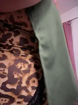  Shara Handal  online show from 16, 11, 2025