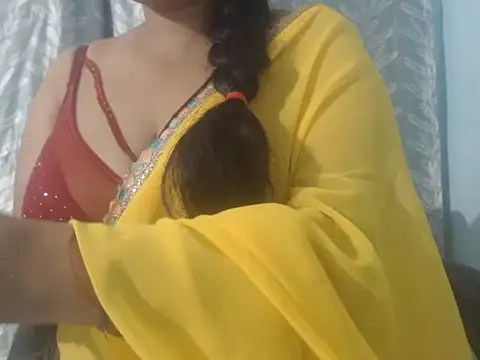 cute-priy online show from 7, 5, 2026