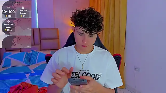 Nathan Bluee online show from 4, 1, 2025