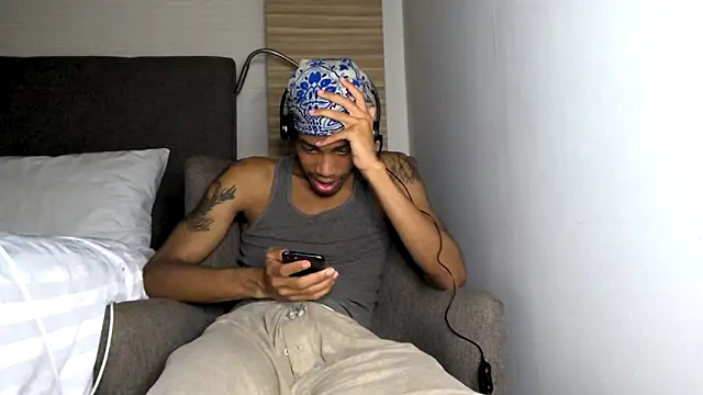 Skinnyblackman online show from 28, 4, 2026